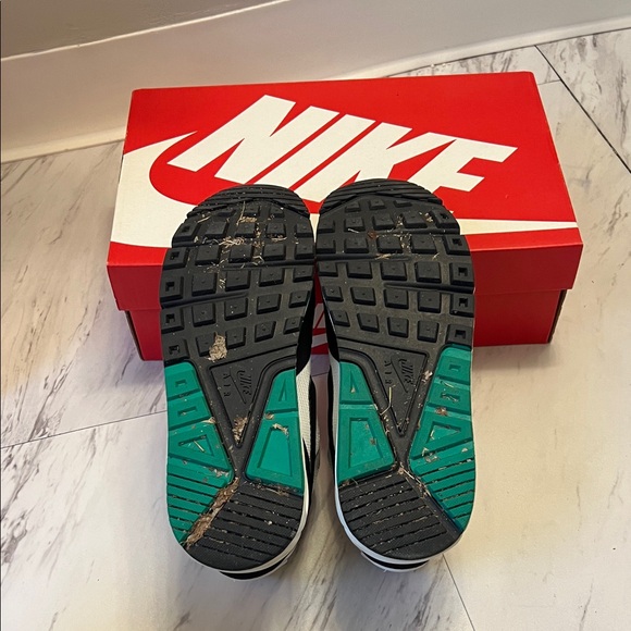 Nike Air Max Correlate - Picture 4 of 5